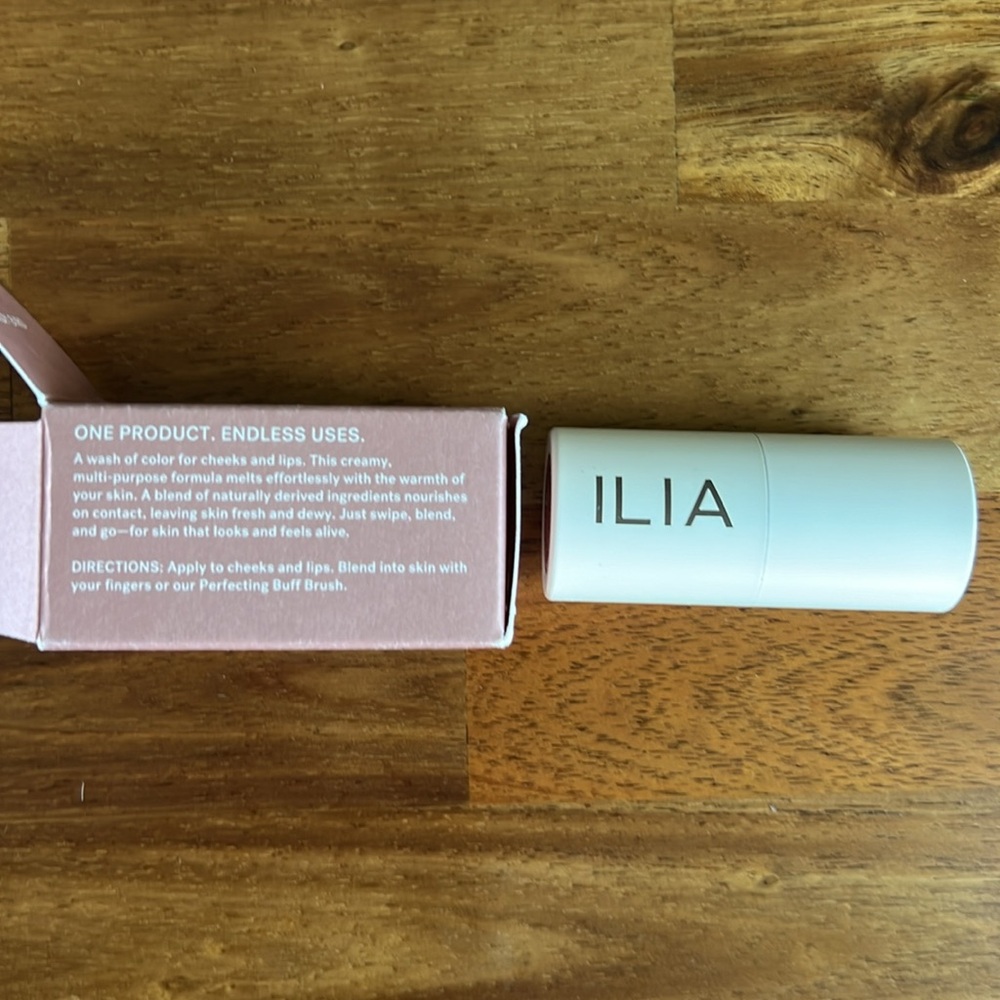 ILIA Multi-Stick - Picture 3 of 3